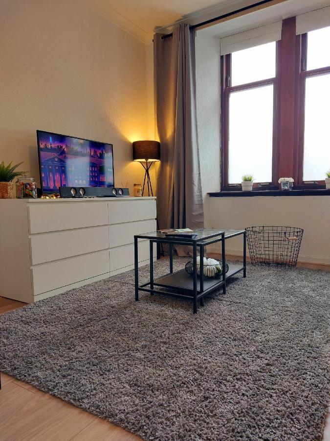 شقة Modern & Bright, G/F, 1Br Apt. Real Hidden Gem هاميلتون المظهر الخارجي الصورة