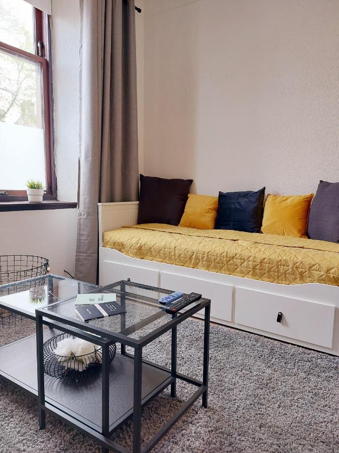 شقة Modern & Bright, G/F, 1Br Apt. Real Hidden Gem هاميلتون المظهر الخارجي الصورة